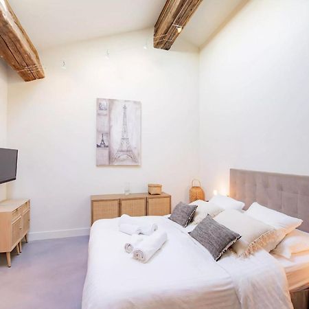 Chateau Les Gardis Lourmarin Esterno foto