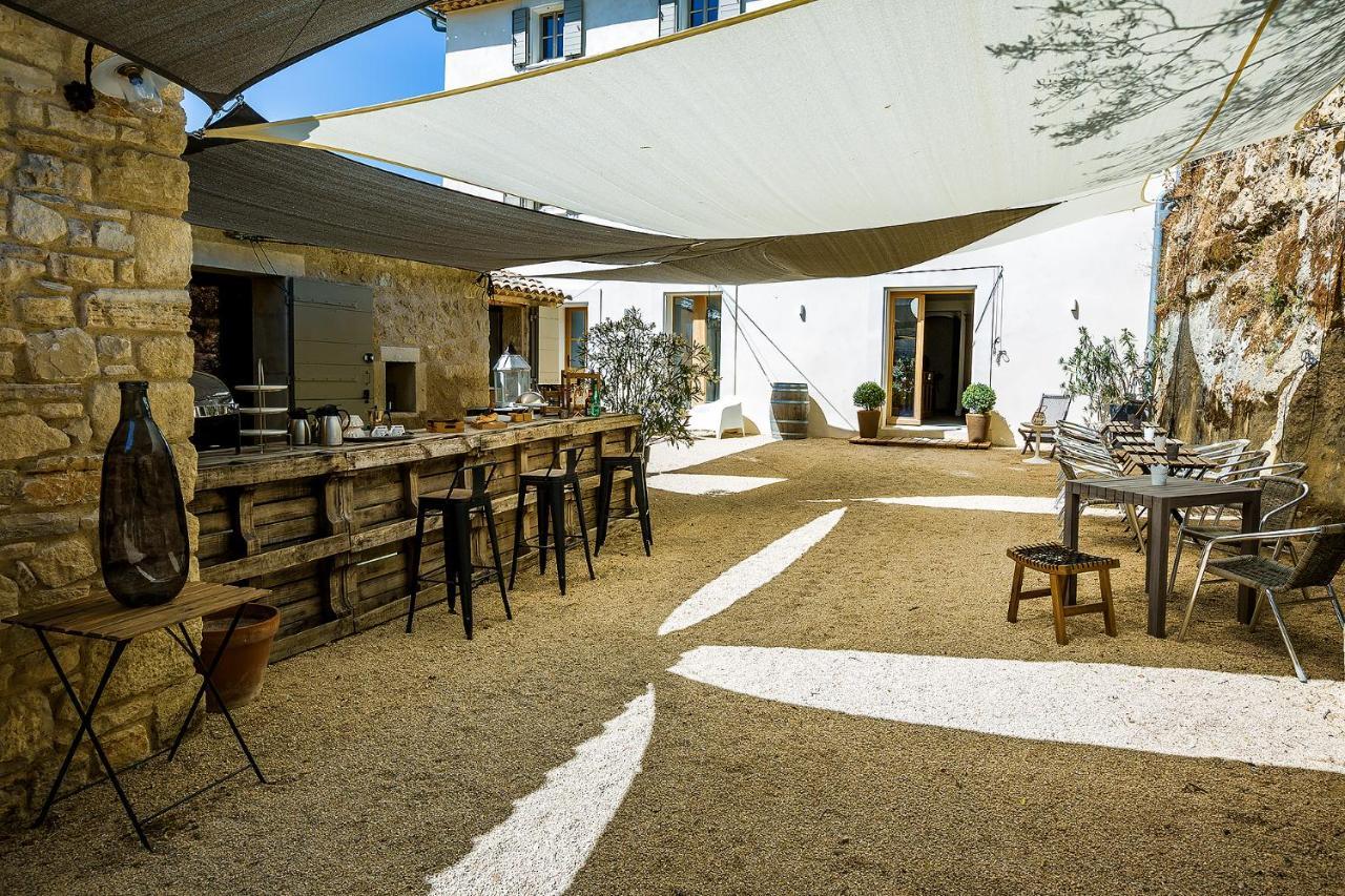 Chateau Les Gardis Lourmarin Esterno foto
